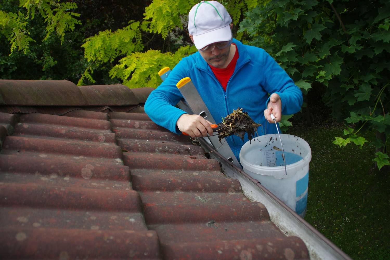 diy roof cleaning 1