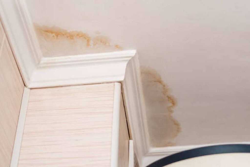 how can you tell if water damage is bad (2)