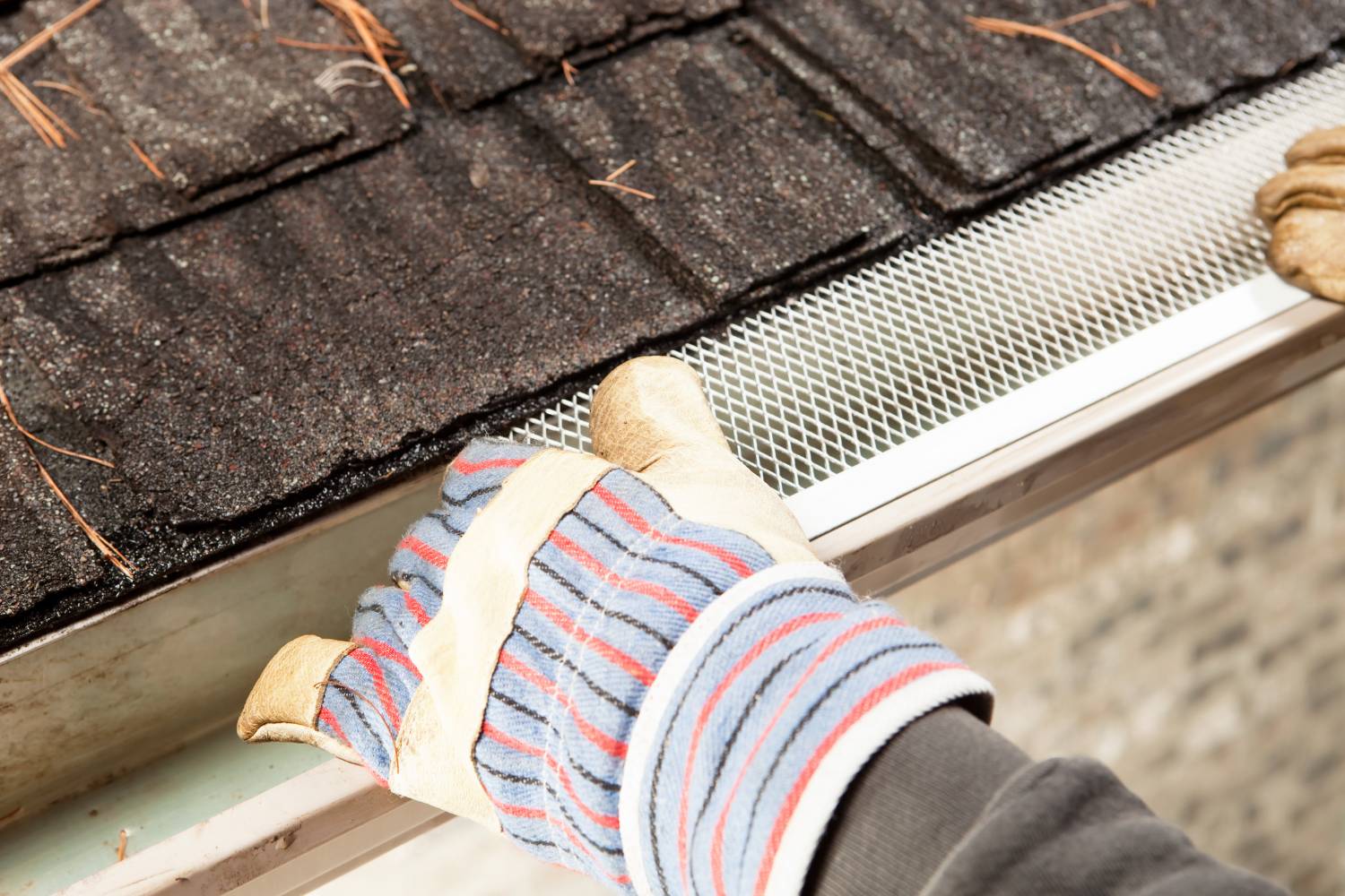 how do i know if my guttering is properly installed 2