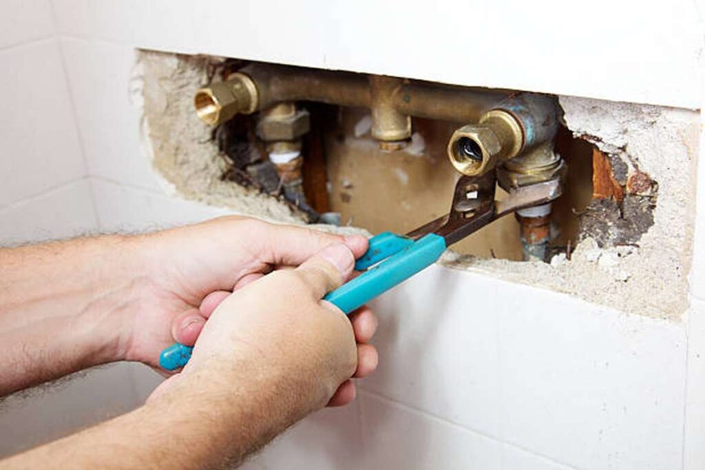 how to detect leaks behind walls (2)