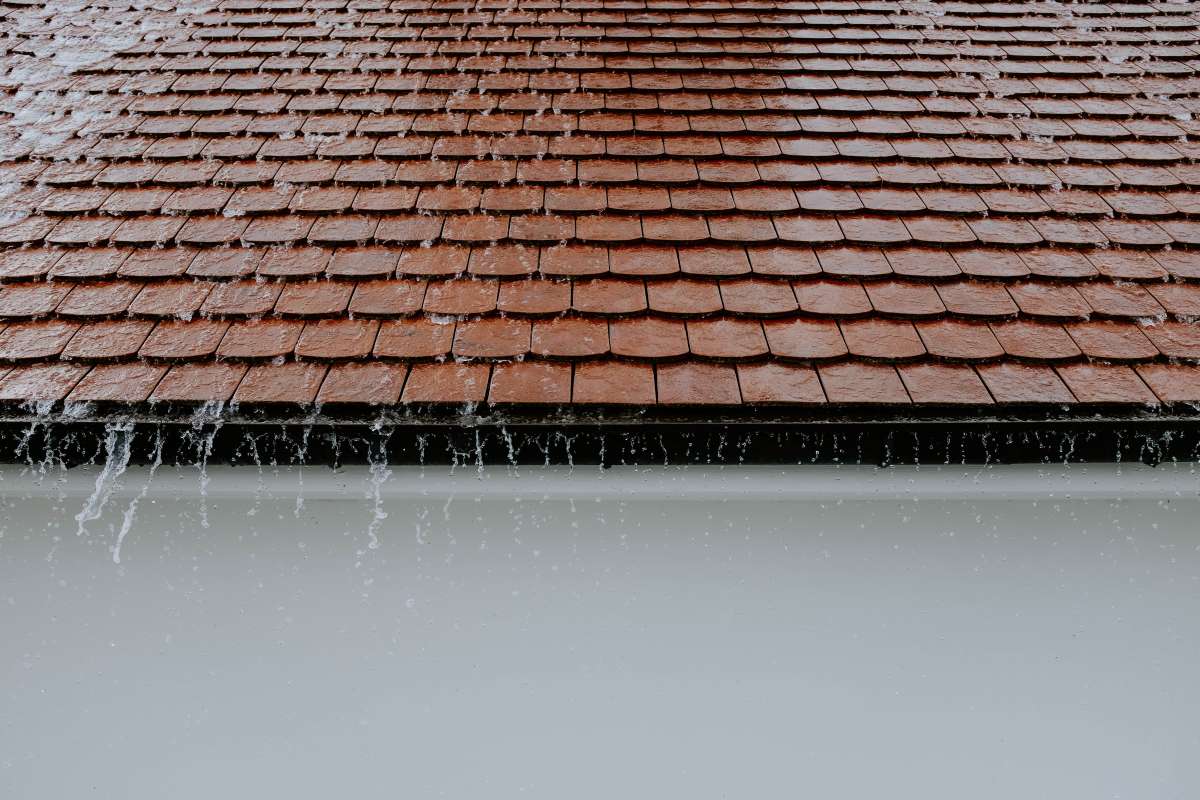 How To Find Leaks In Your Roof2