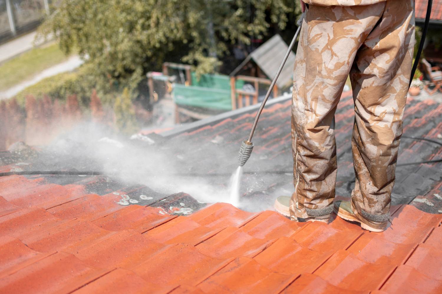 how to safely clean a roof 2