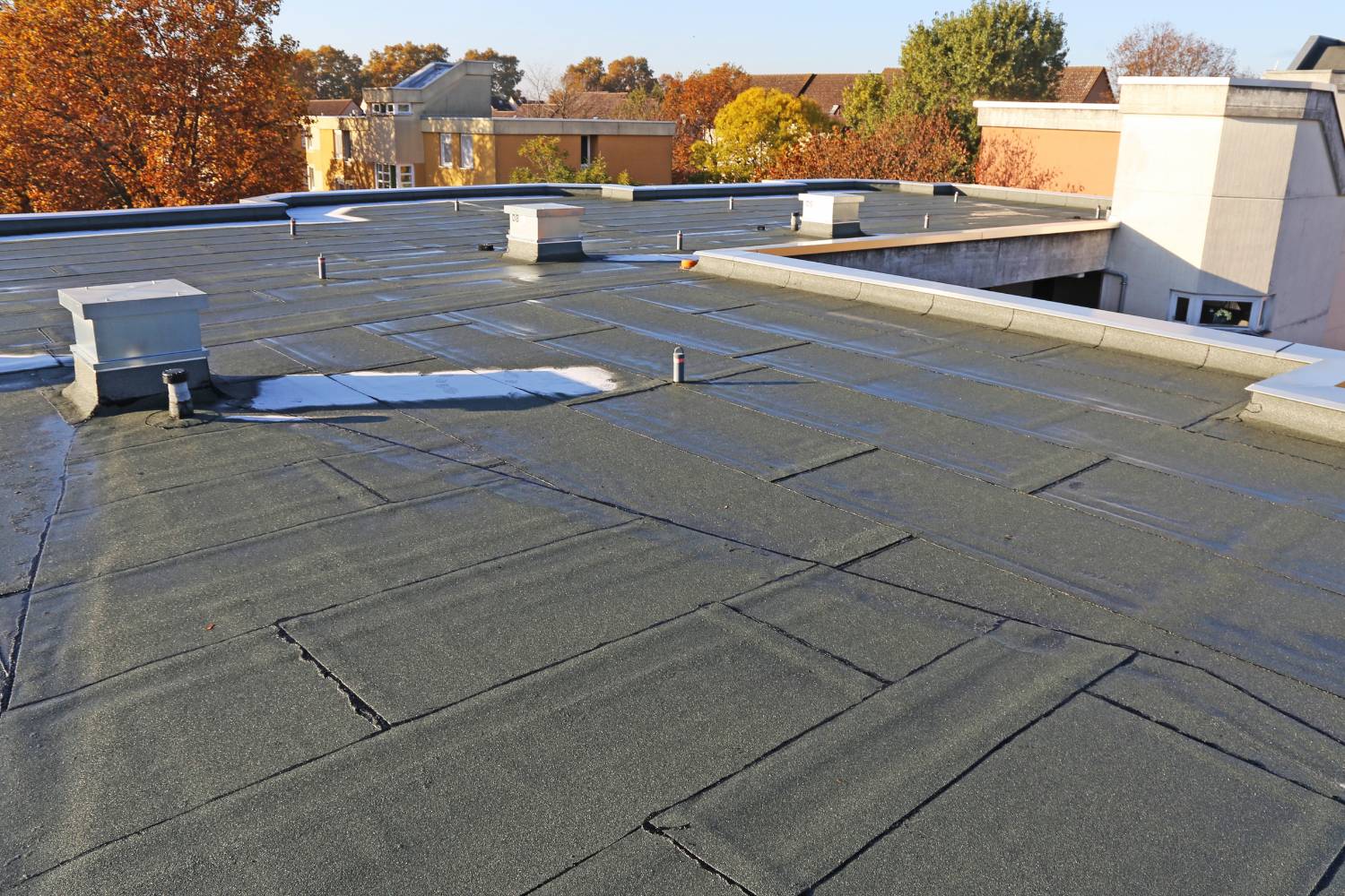 roof restoration for commercial buildings 1