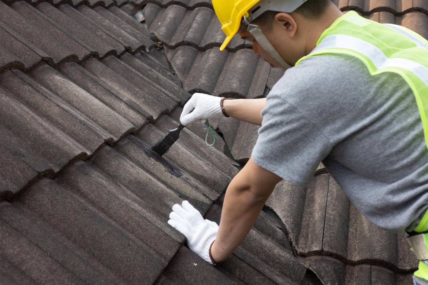 what are the best materials for preventing roof leaks 1