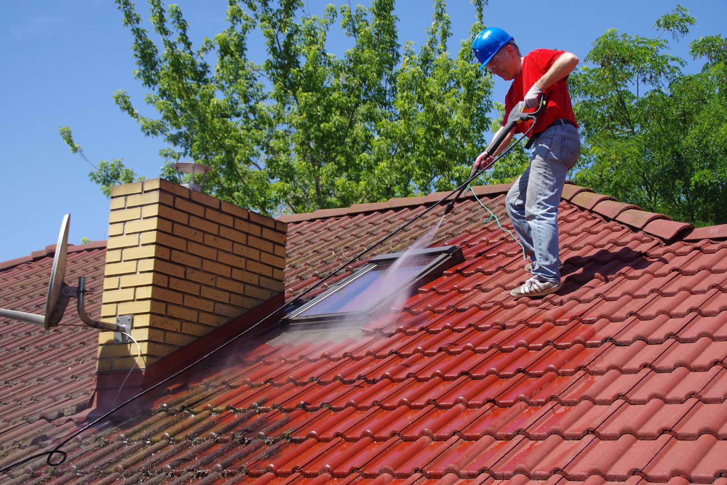 what are the best methods for roof cleaning 2