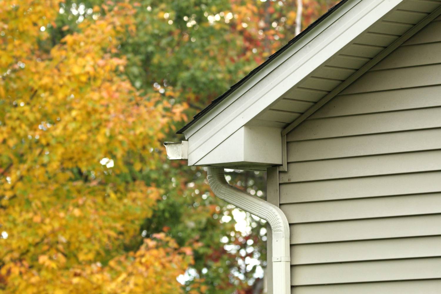 what are the different types of guttering systems 1