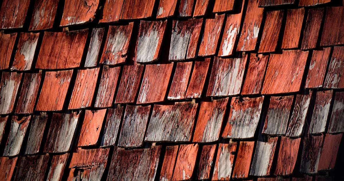 What Are The Wood Roofing Problems2