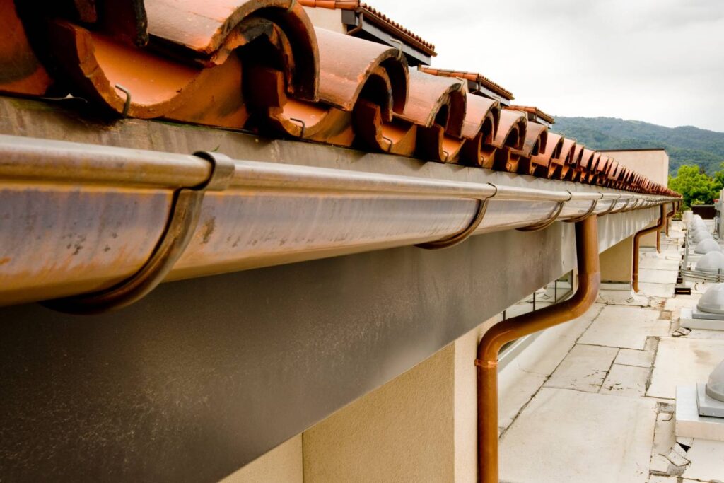 what is the standard pitch for guttering