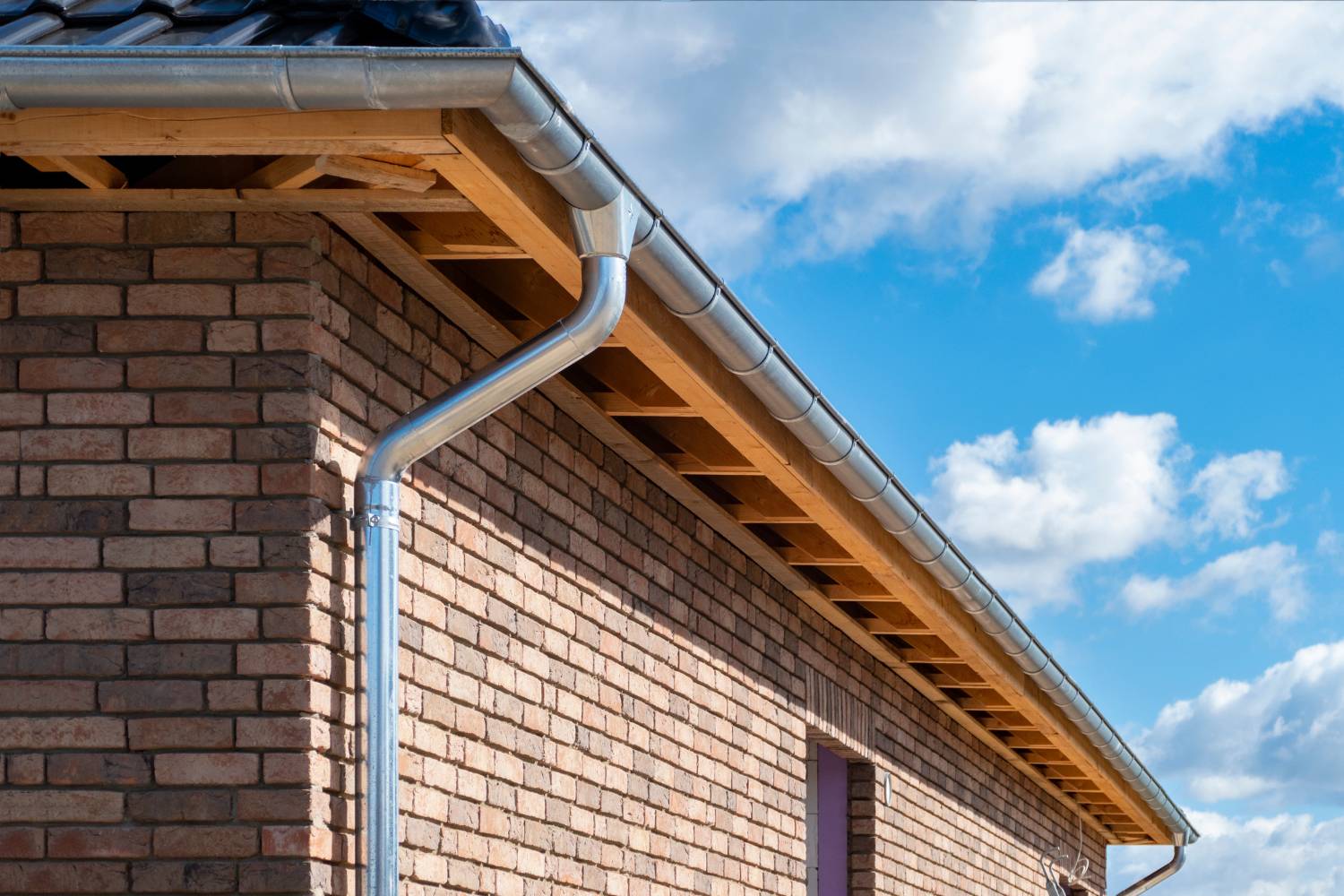 what is the standard pitch for guttering 2