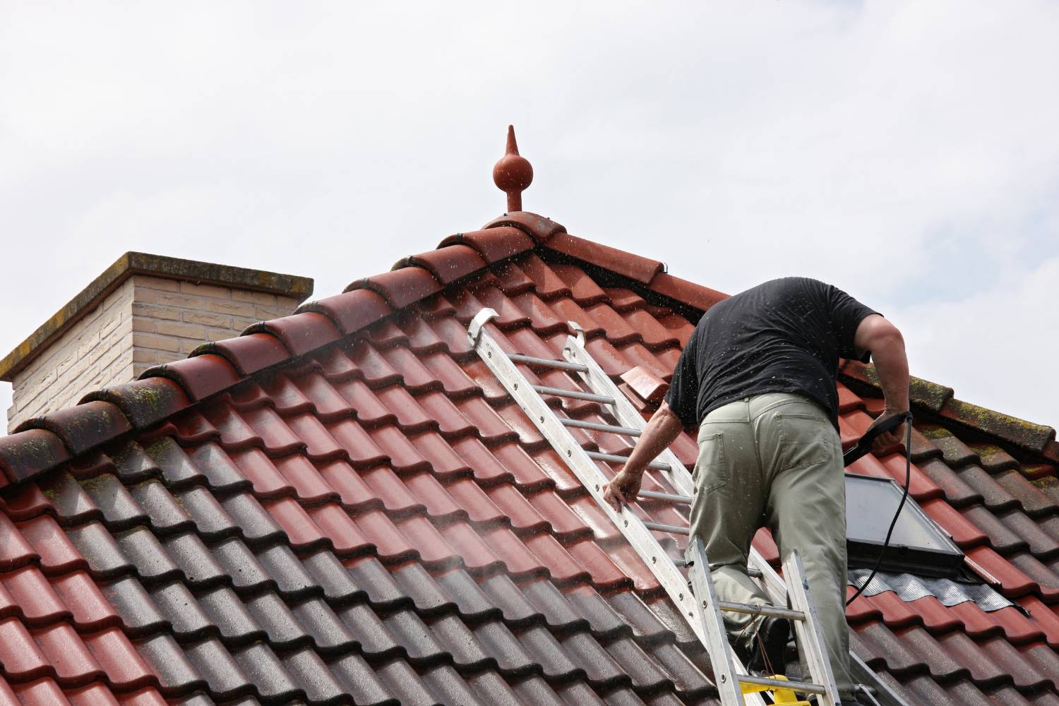 why is regular roof cleaning important 1