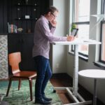 how to choose standing desk